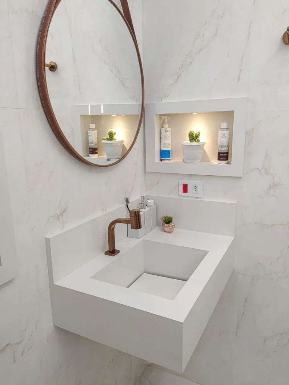 Bancadas em porcelanato. 65580432467073124