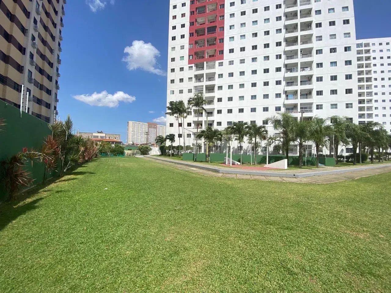 APARTAMENTO COM 03 QUARTOS A VENDA - Foto 2