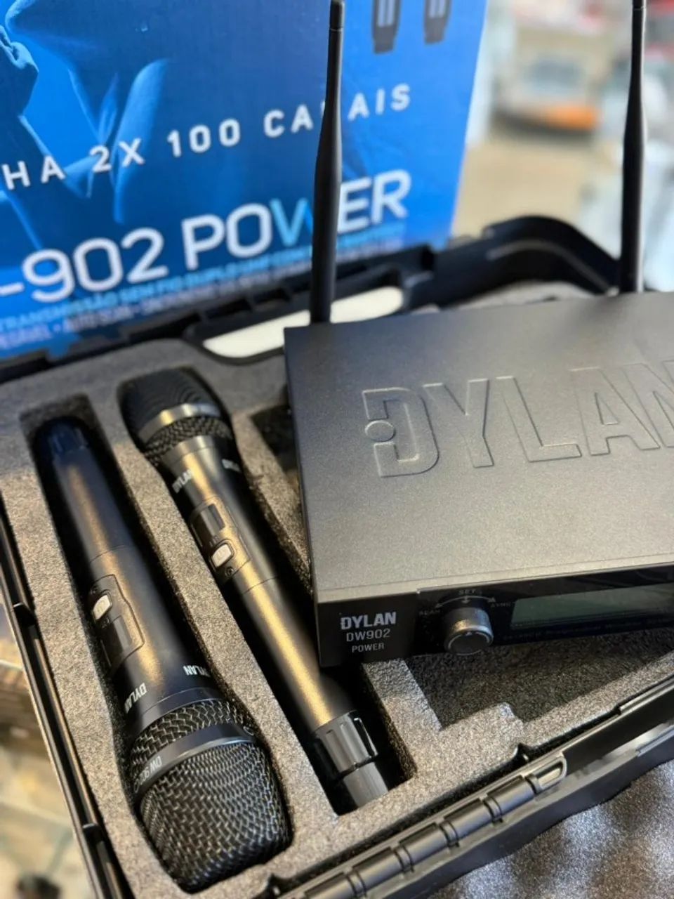 MICROFONE DYLAN DUPLO SEM FIO UHF DW-902 POWER