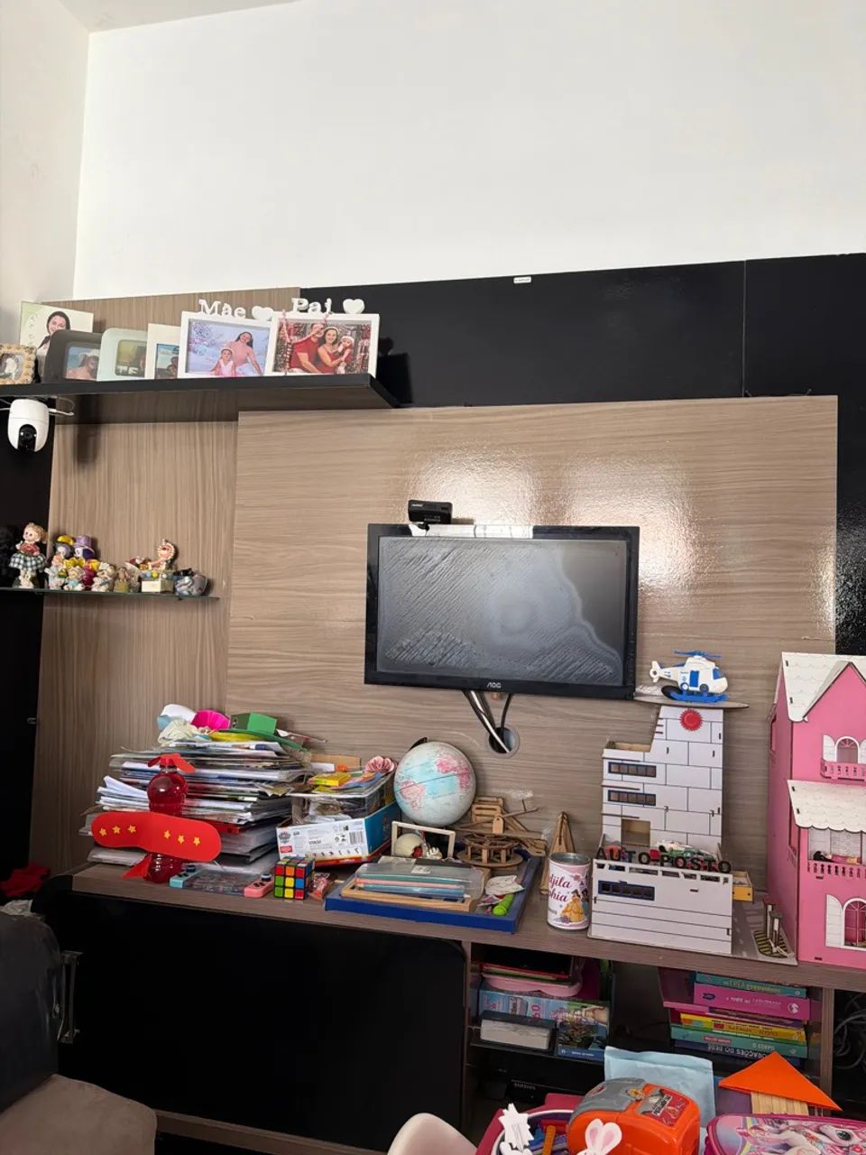 Estante de sala
