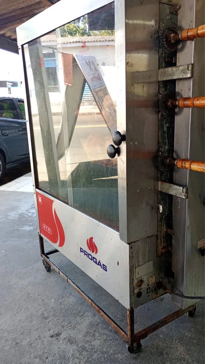Máquina de assar frango 
