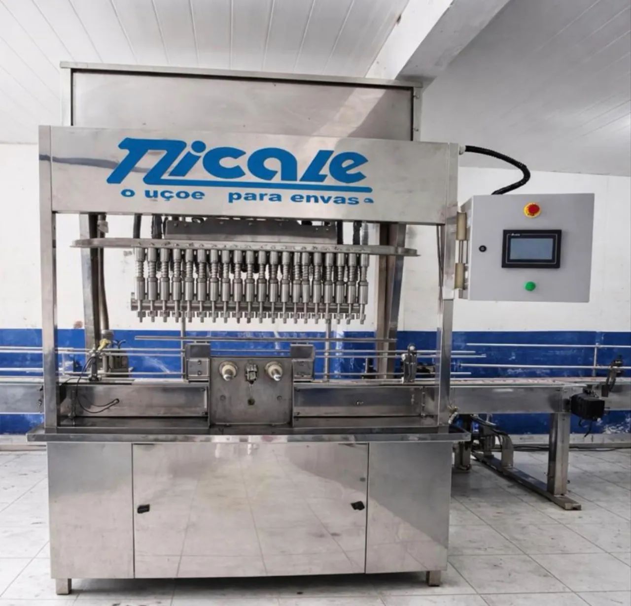 Linha de envase ( evasadeira, rotuladeira, tampadeira)