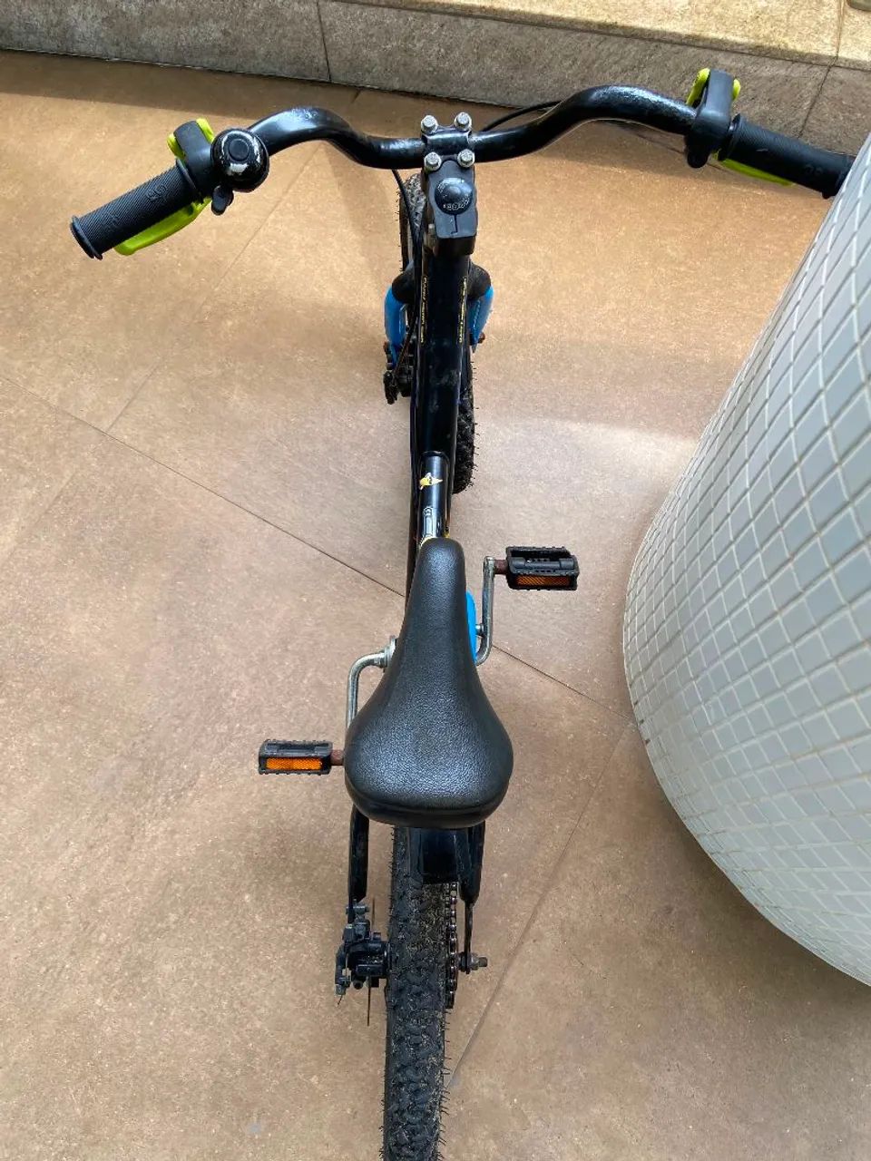 BICICLETA 16 POLEGADAS 4,5-6 ANOS 500 DARK HERO B'TWIN - Foto 3