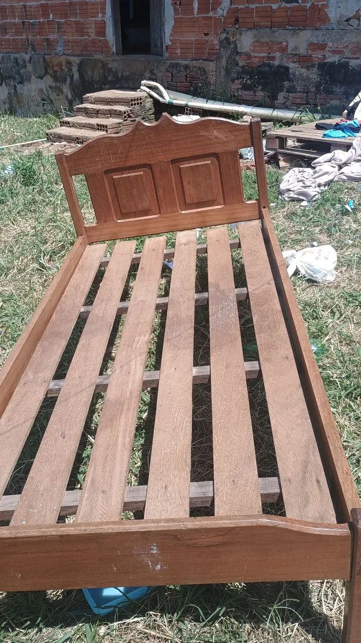 Cama madeira solteiro 