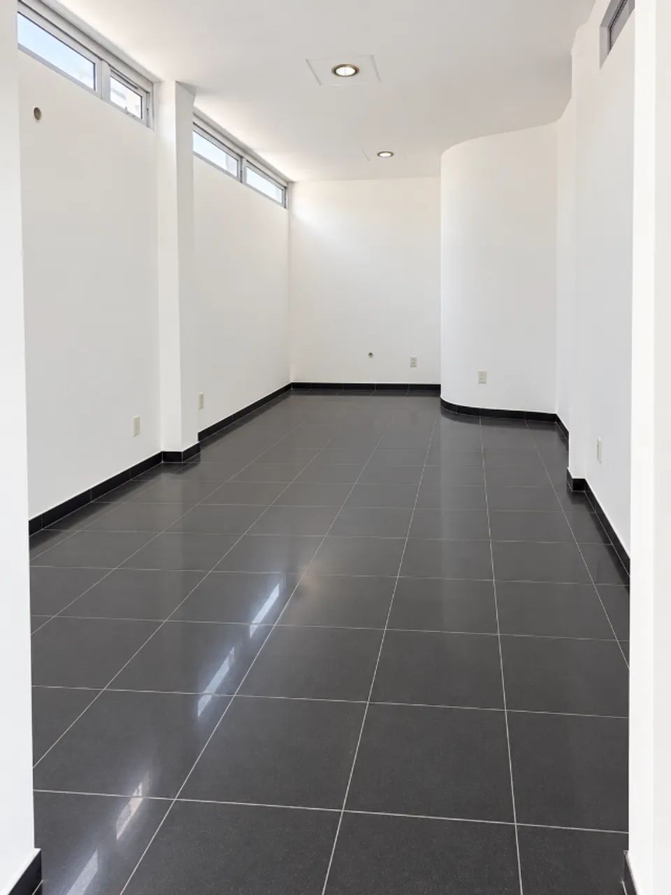 Rangel - Alugo espaço comercial ideal para salão de beleza! - Foto 2
