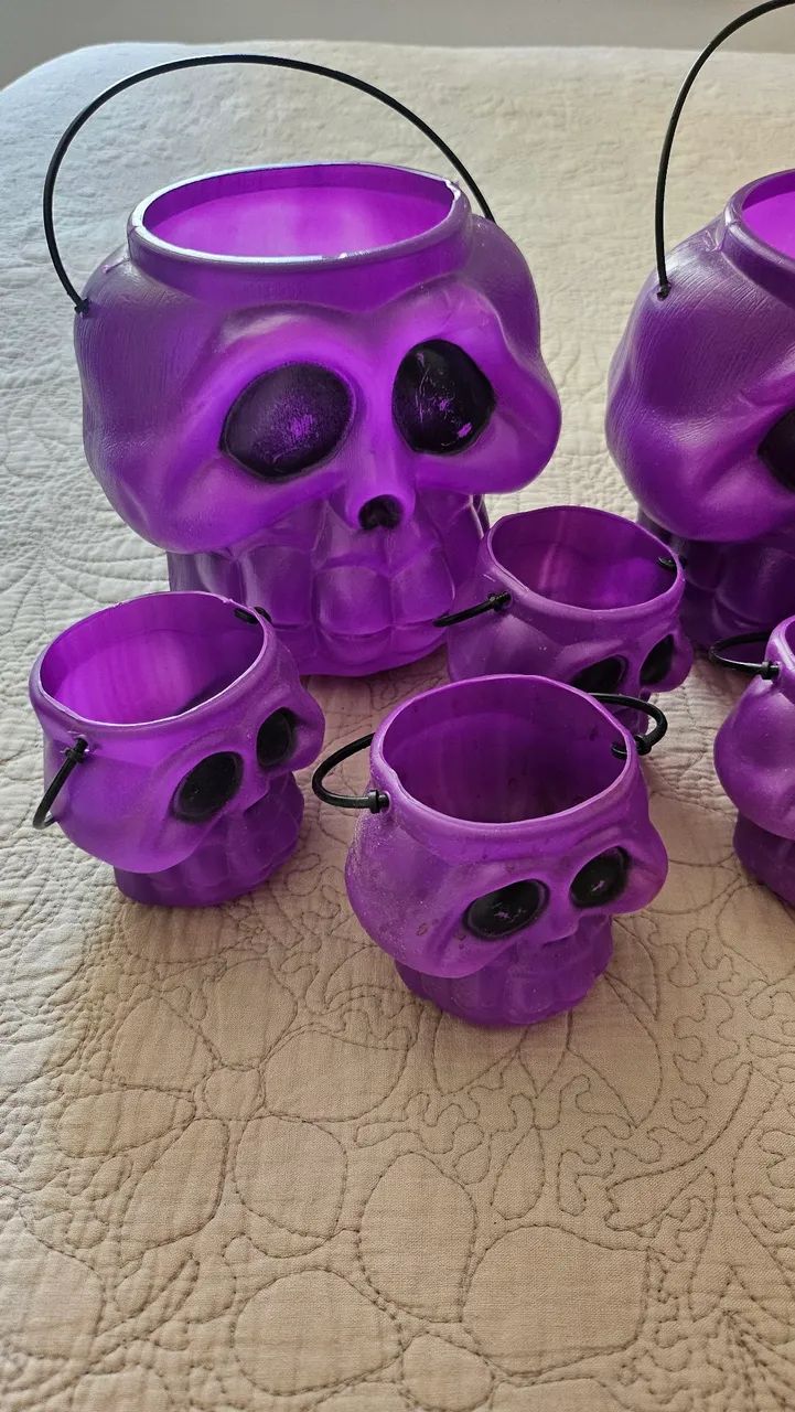 Baldes guloseimas Caveiras Halloween - Retirada na Tijuca ou Envio pela OLX - Foto 2
