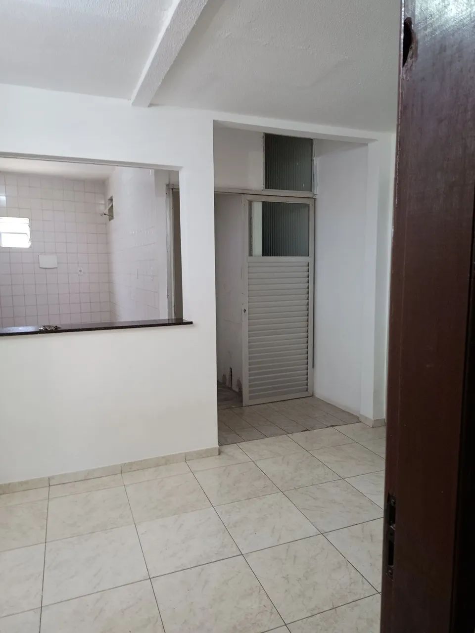 Alugo Kitnete quarto e sala - Foto 2