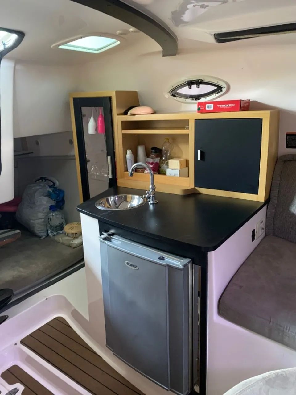 Lancha Focker 30.5 (2015) - Motor Mercruiser 8.2 380Hp - 520 Horas - Foto 8