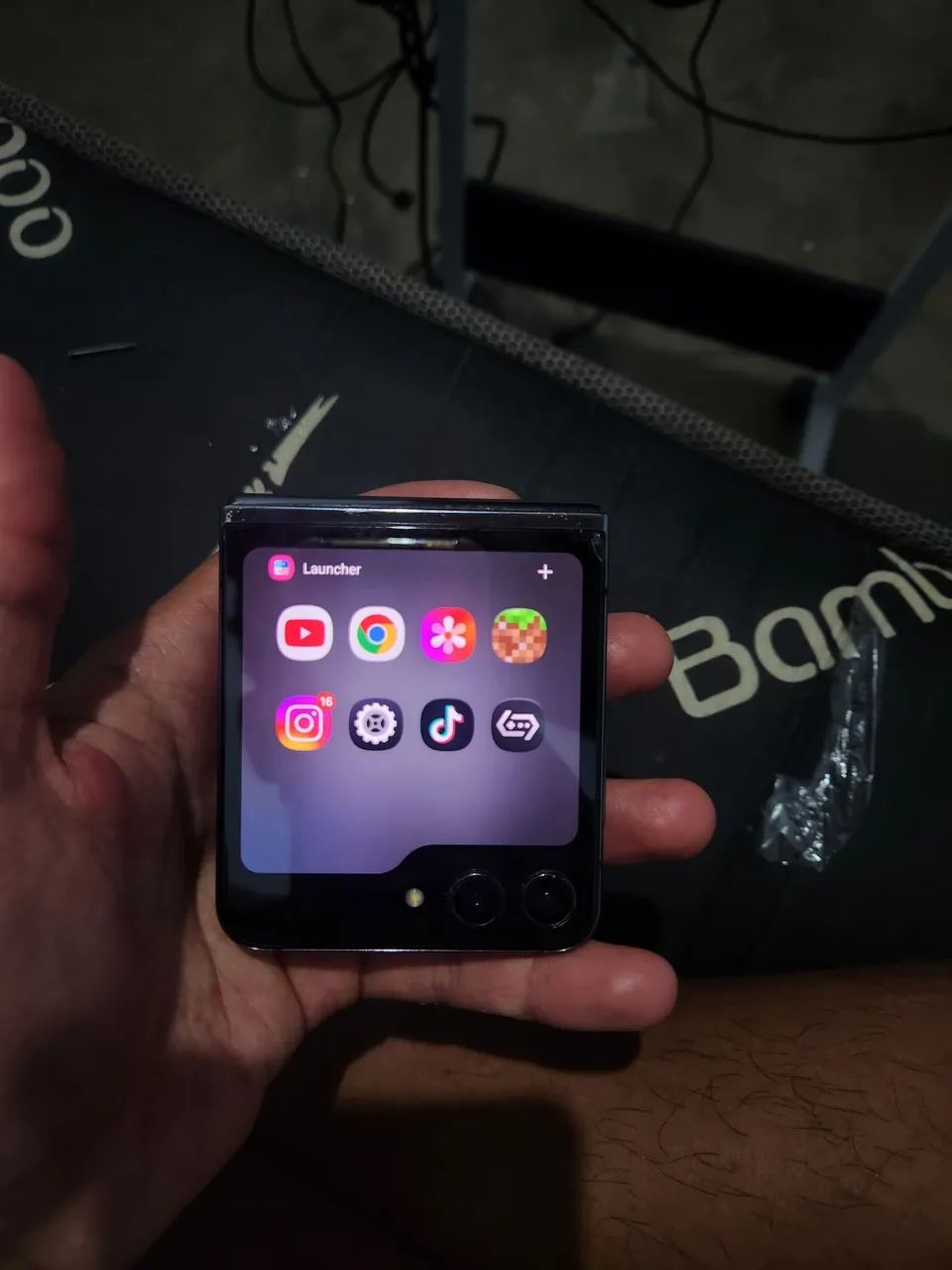 Z Flip 5 8/512  - Foto 2