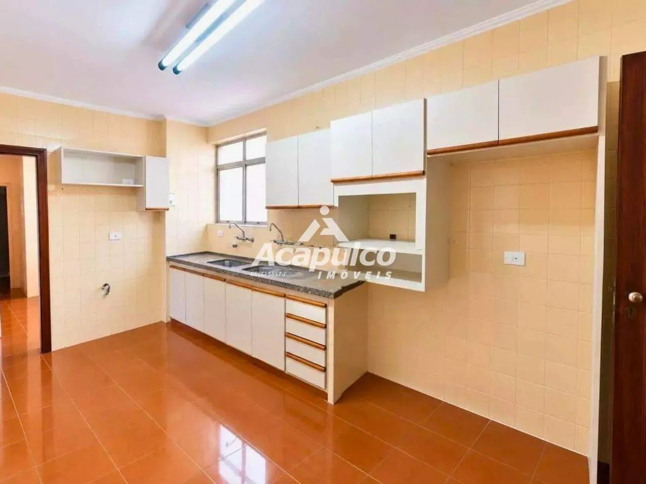 Apartamento com 03 dormitórios sendo 01 suíte com closet e sacada á venda no Centro em Ame - Foto 4