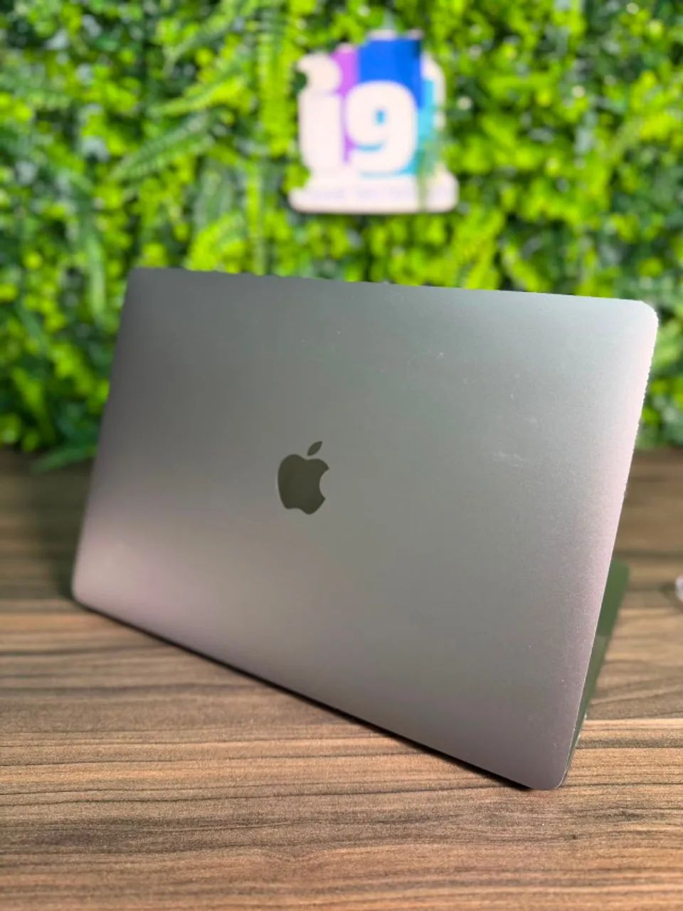 Macbook Pro 2020 A2338 Chip Apple M1 16GB 512GB 467 ciclos de