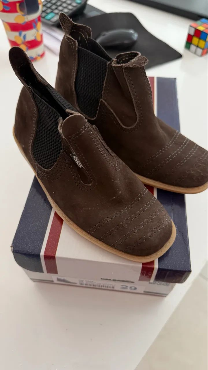 Bota tamanho 29