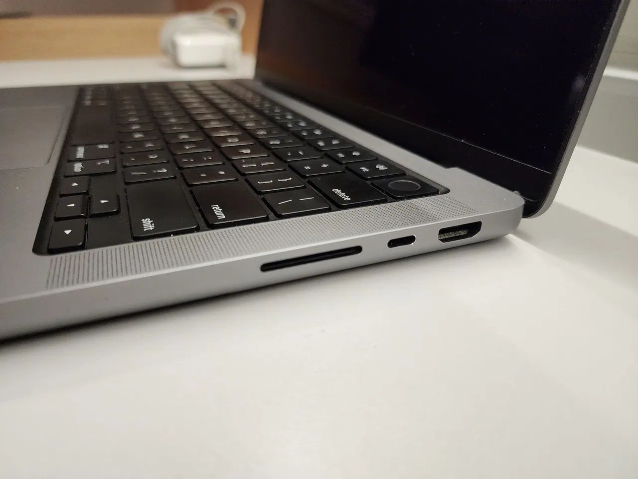 MacBook Pro 14