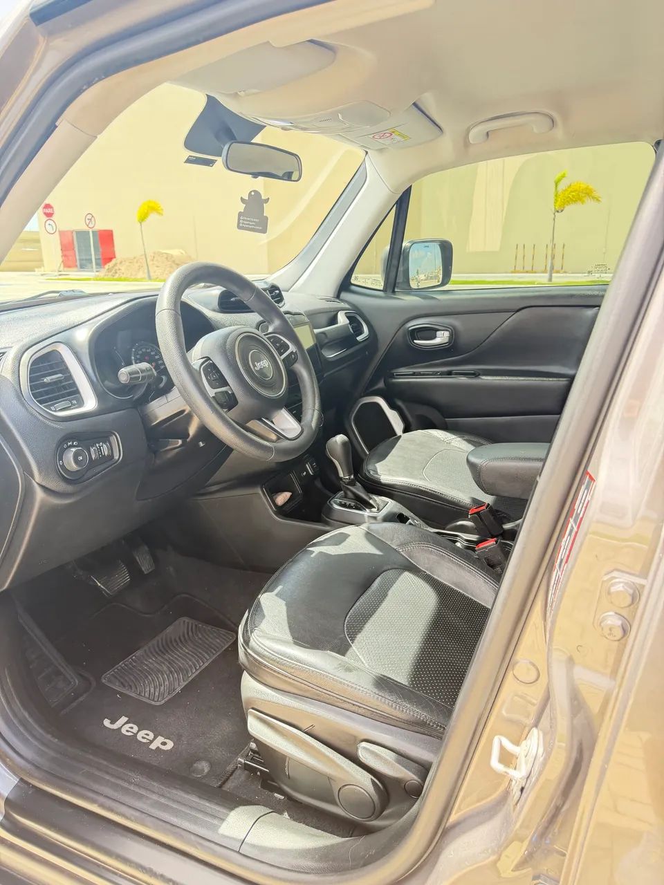 Jeep Renegade STD 1.8 4X2 Flex 16V AUT 2021 - Foto 5