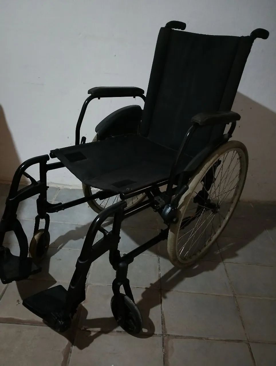 Cadeira de rodas  - Foto 3