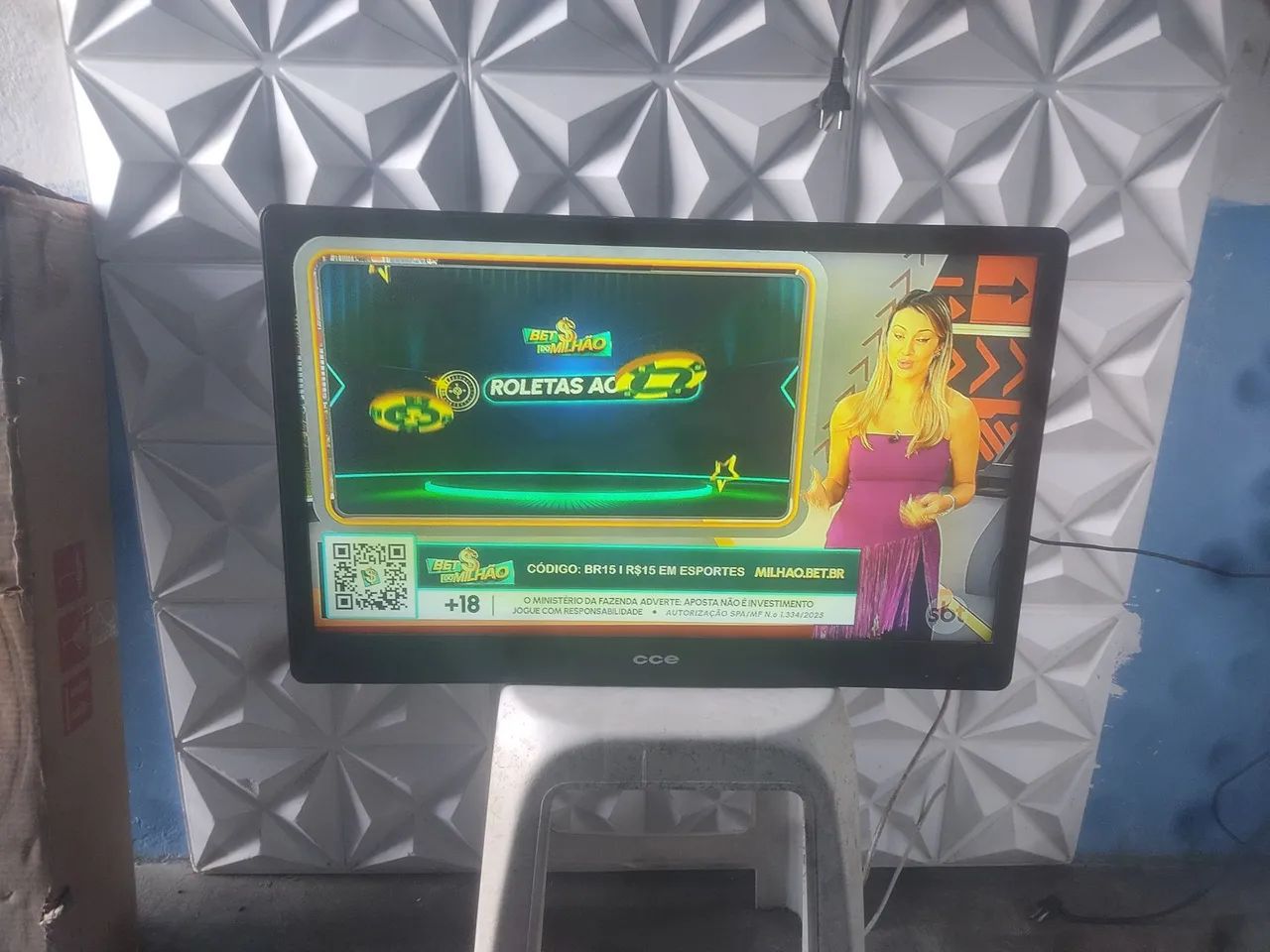 Tv cce 29  - Foto 2