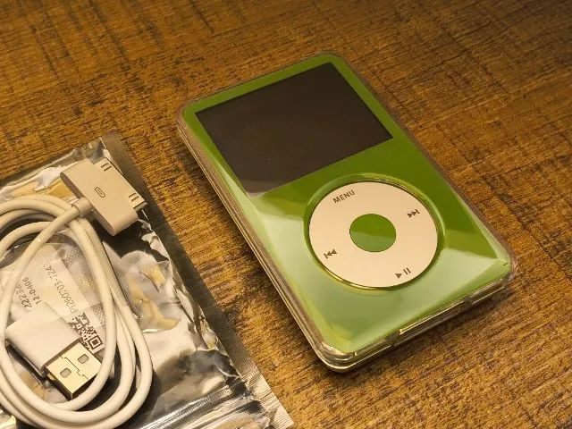 iPod Classic 5a Ger. - 256gb - bateria 3000mAh nova. tela