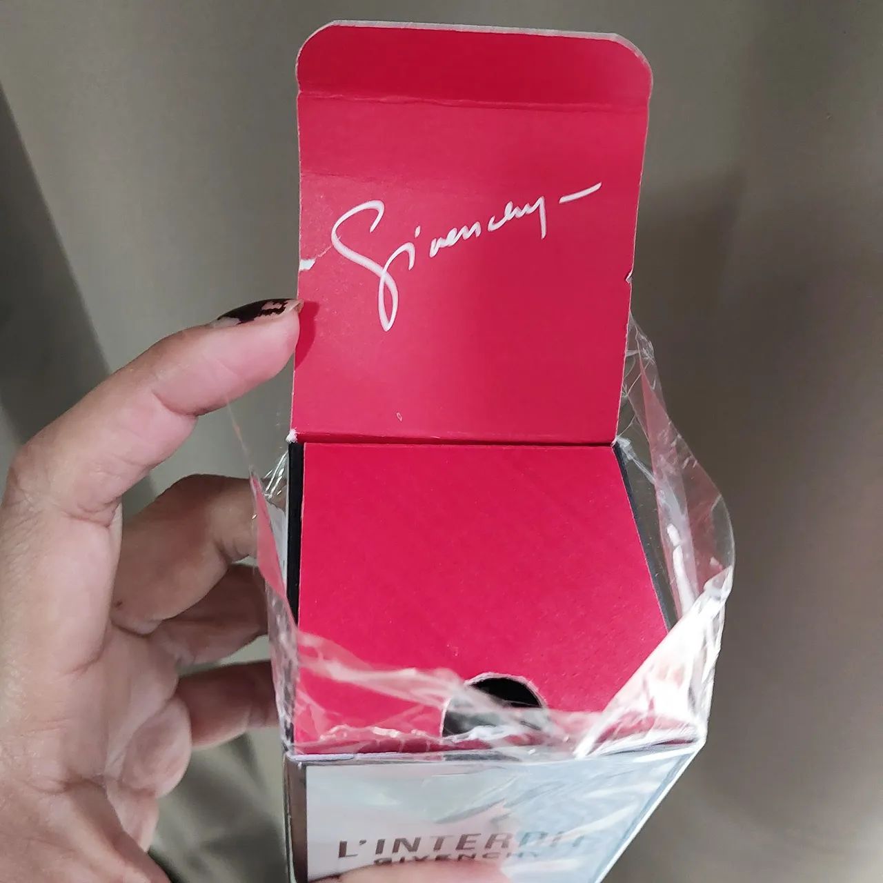 Perfume Givenchy L'Interdit 35 ml - Foto 3