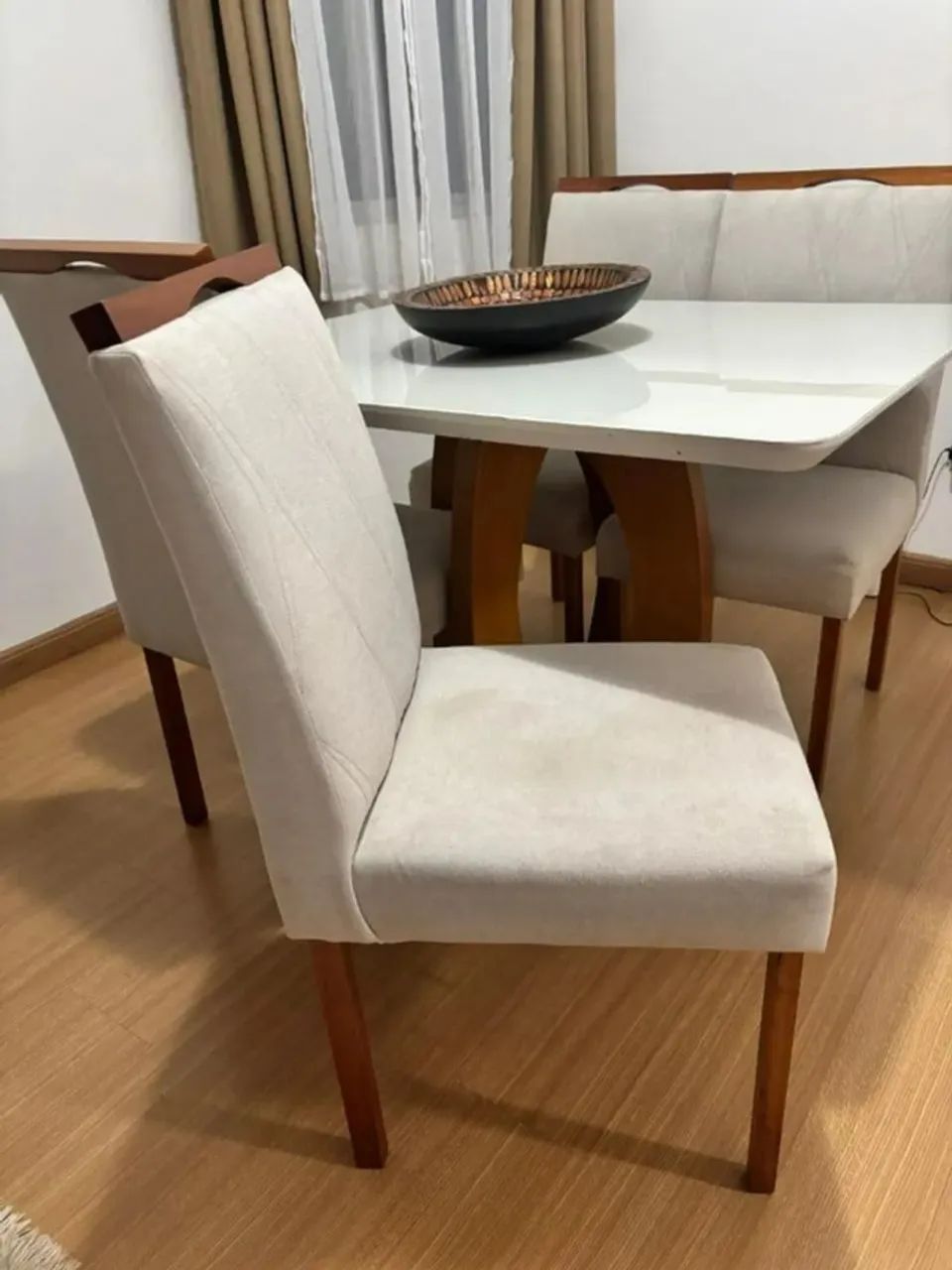 MESA DE JANTAR 4 Lugares Bege - USADA - Foto 2