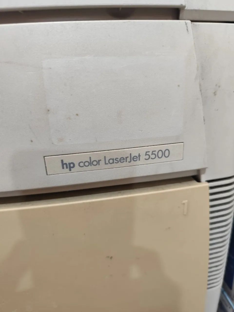 Impressora HP Color Laserjet 5500dn 