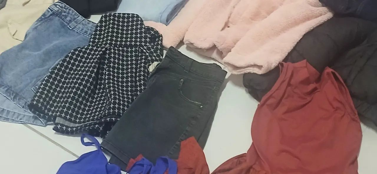 Roupas novas semi novas