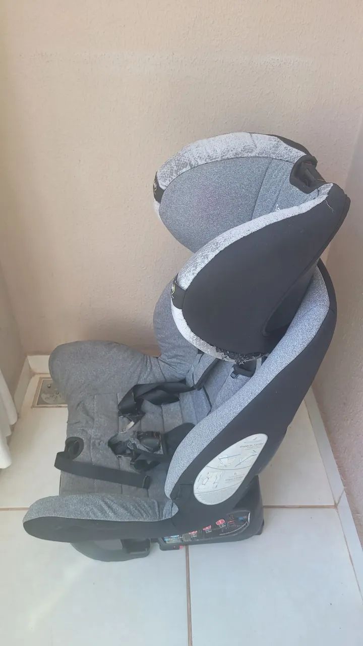 Cadeirinha Safety 1st Multifix com ISOFIX<br>Muito Conservada! - Foto 3