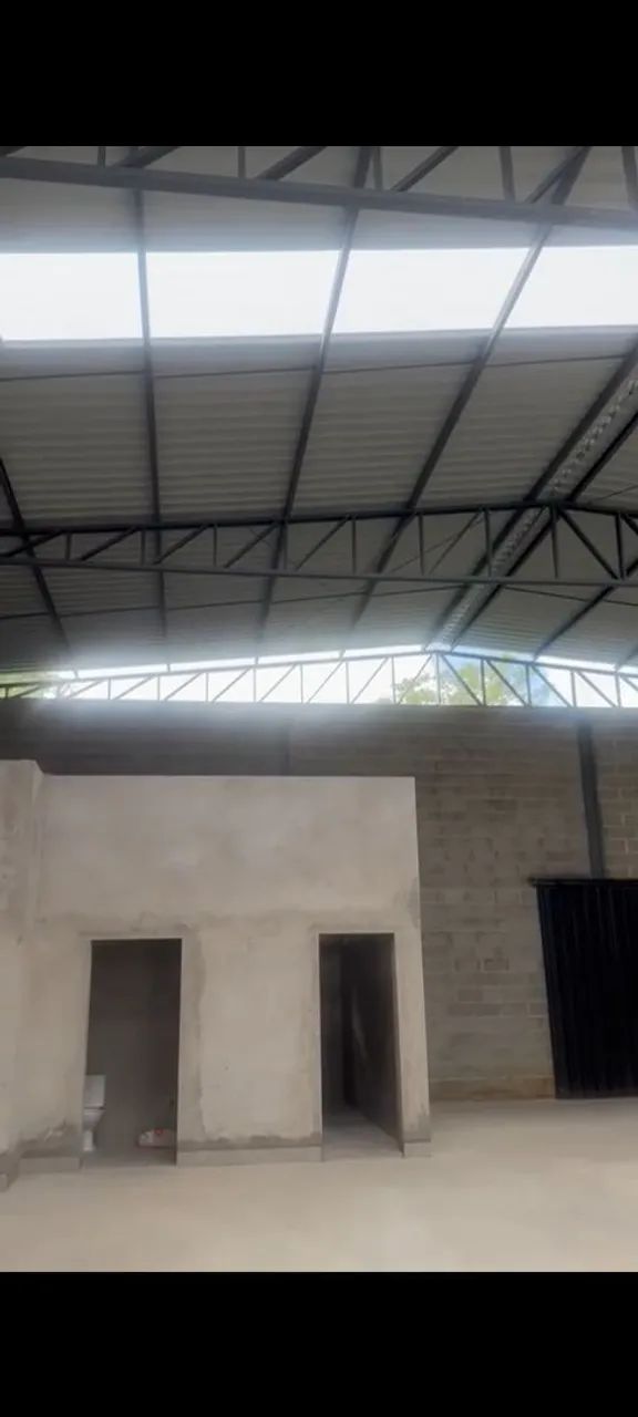 Alugo ou vendo galpão praticamente pronto. - Foto 3