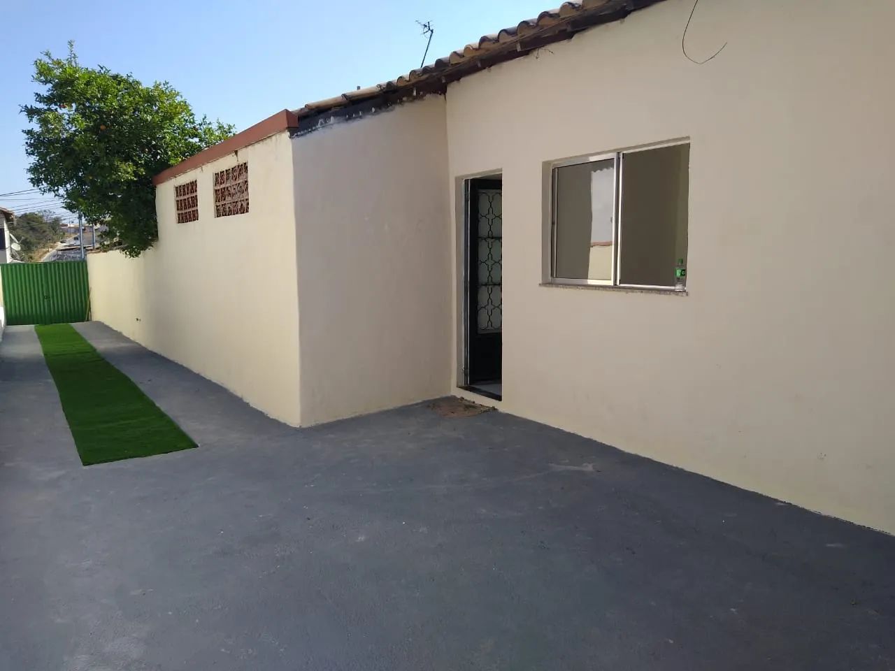 Esmeraldas - Casa Padrão - Floresta Encantada