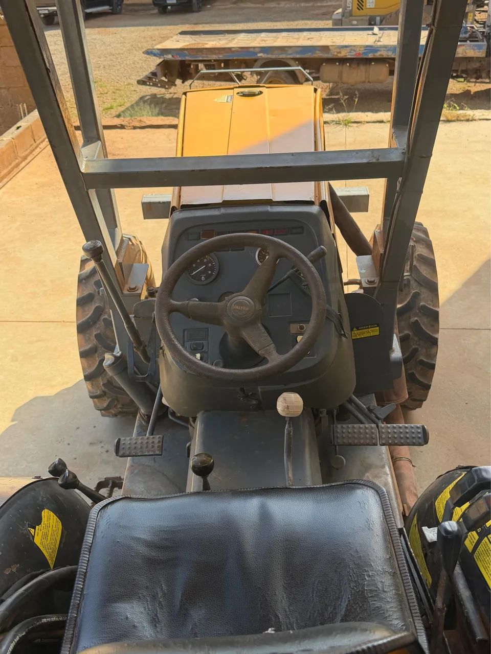 Trator Valtra BF 75 - Foto 3