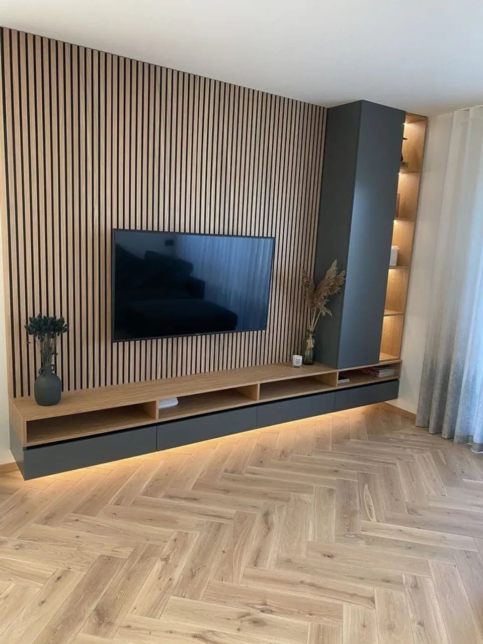 Painel de tv ripado com rack - Foto 2