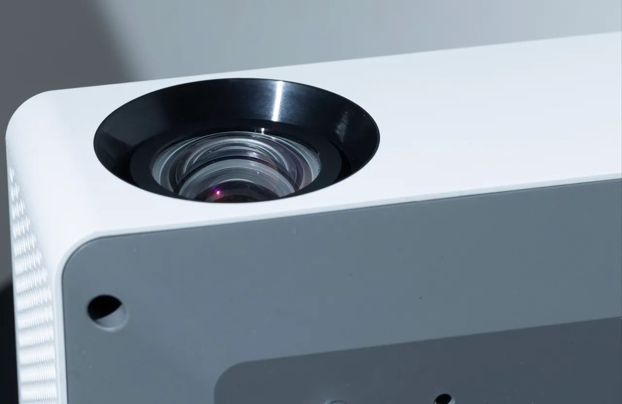 Projetor LG 4k cinebeam - Foto 3