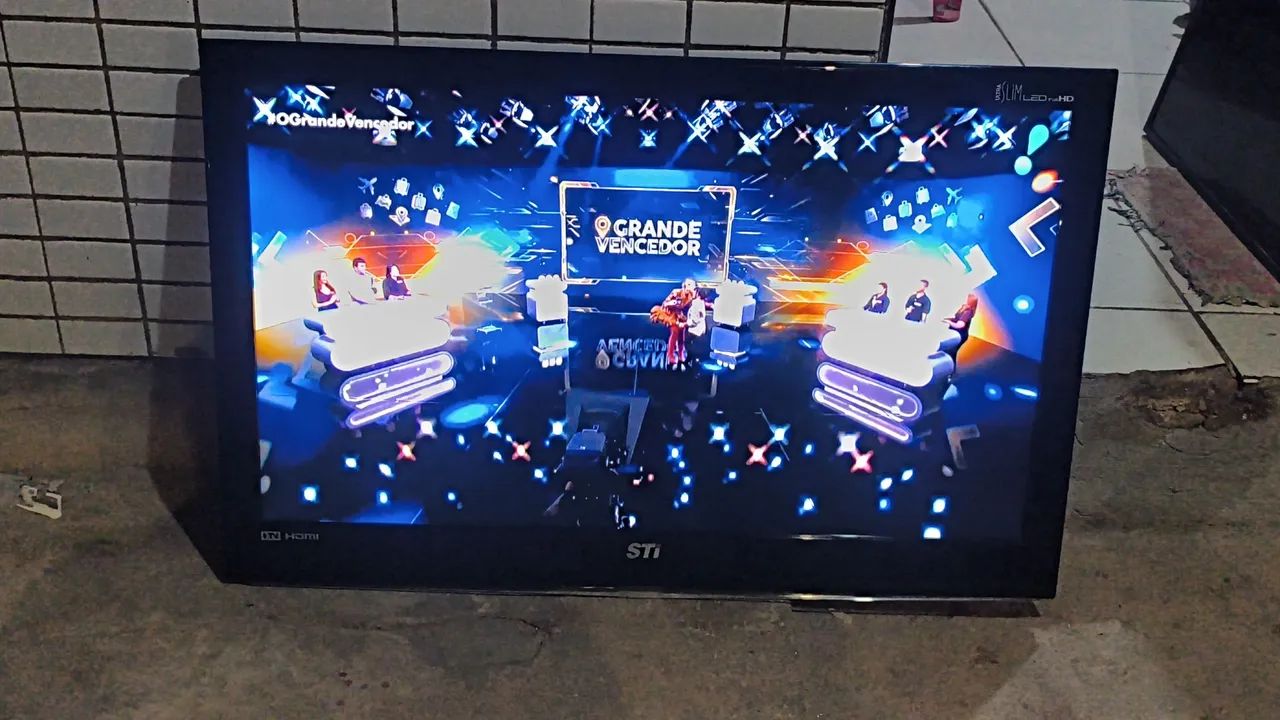 Tv STI TOSHIBA 40 Polegadas Não é Smart  - Foto 3