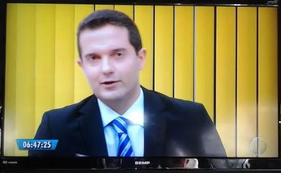 Torro TV Led 42" polegadas  semp Toshiba digital. - Foto 2