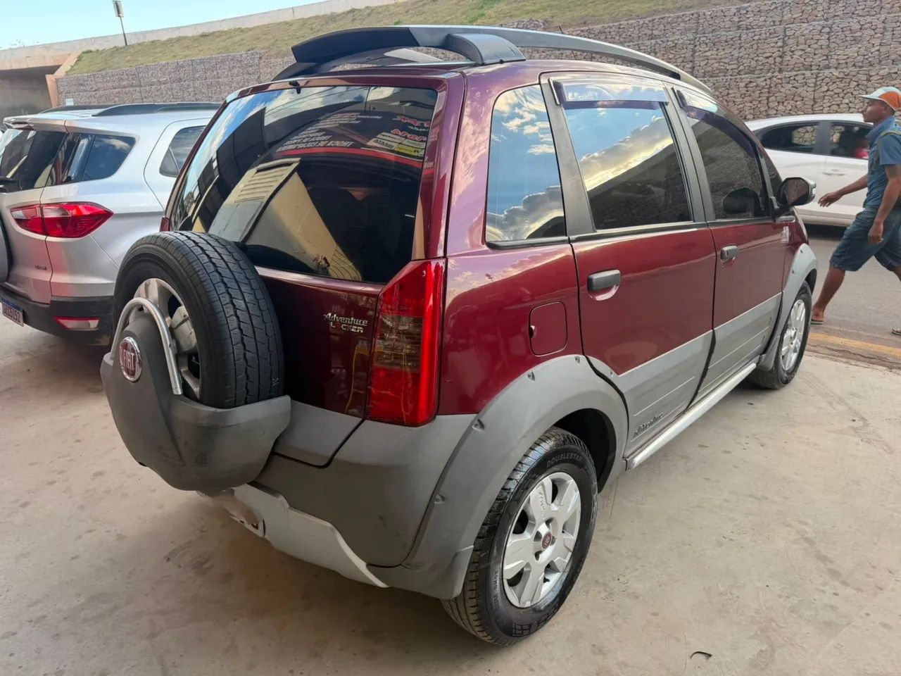 Fiat Idea Adv./ Adv.lock.dualogic 1.8 Flex 5P 2010 - Foto 2