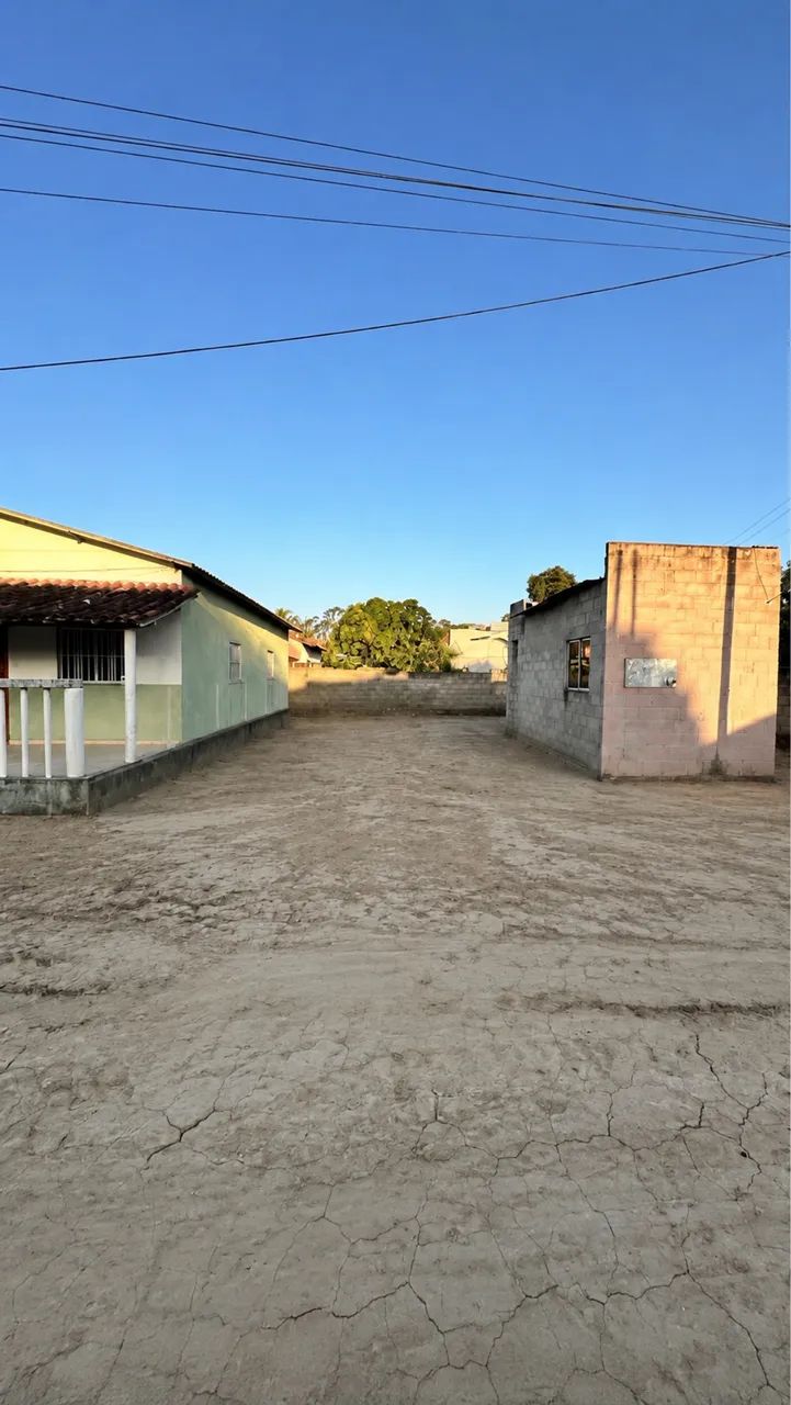 Casa com terreno de 200 m2. $27.000,00 Mucuri ba 