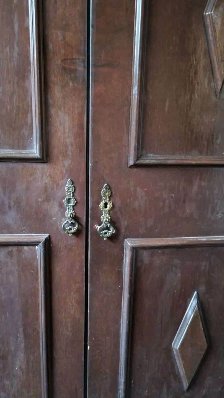 Guarda roupa antigo armario  - Foto 2