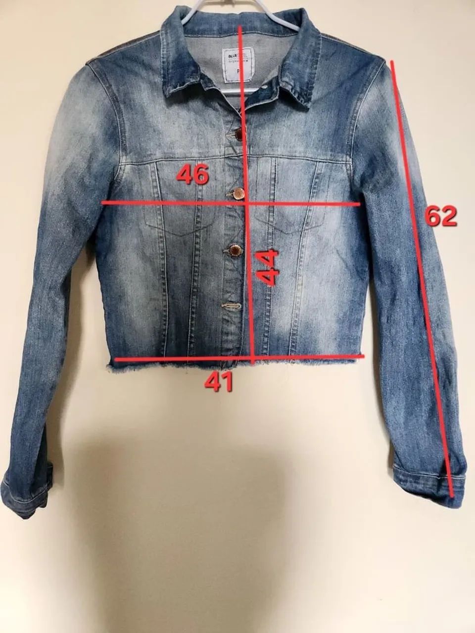 Jaqueta jeans cropped feminina - Foto 3