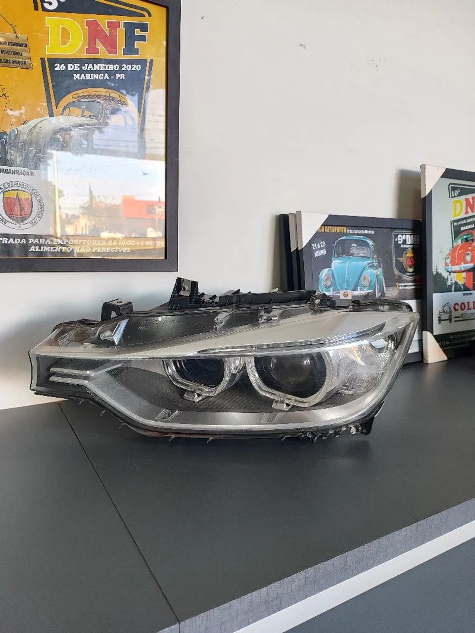 Farol BMW 320i 
