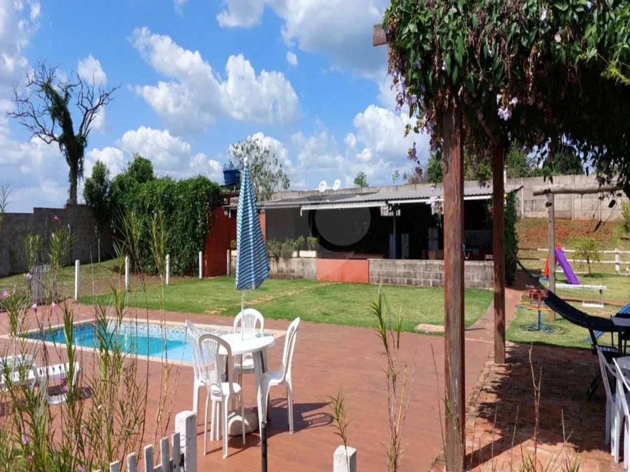 Chácara à venda com 4 quartos em Jardim dos Ipês, Brodowski