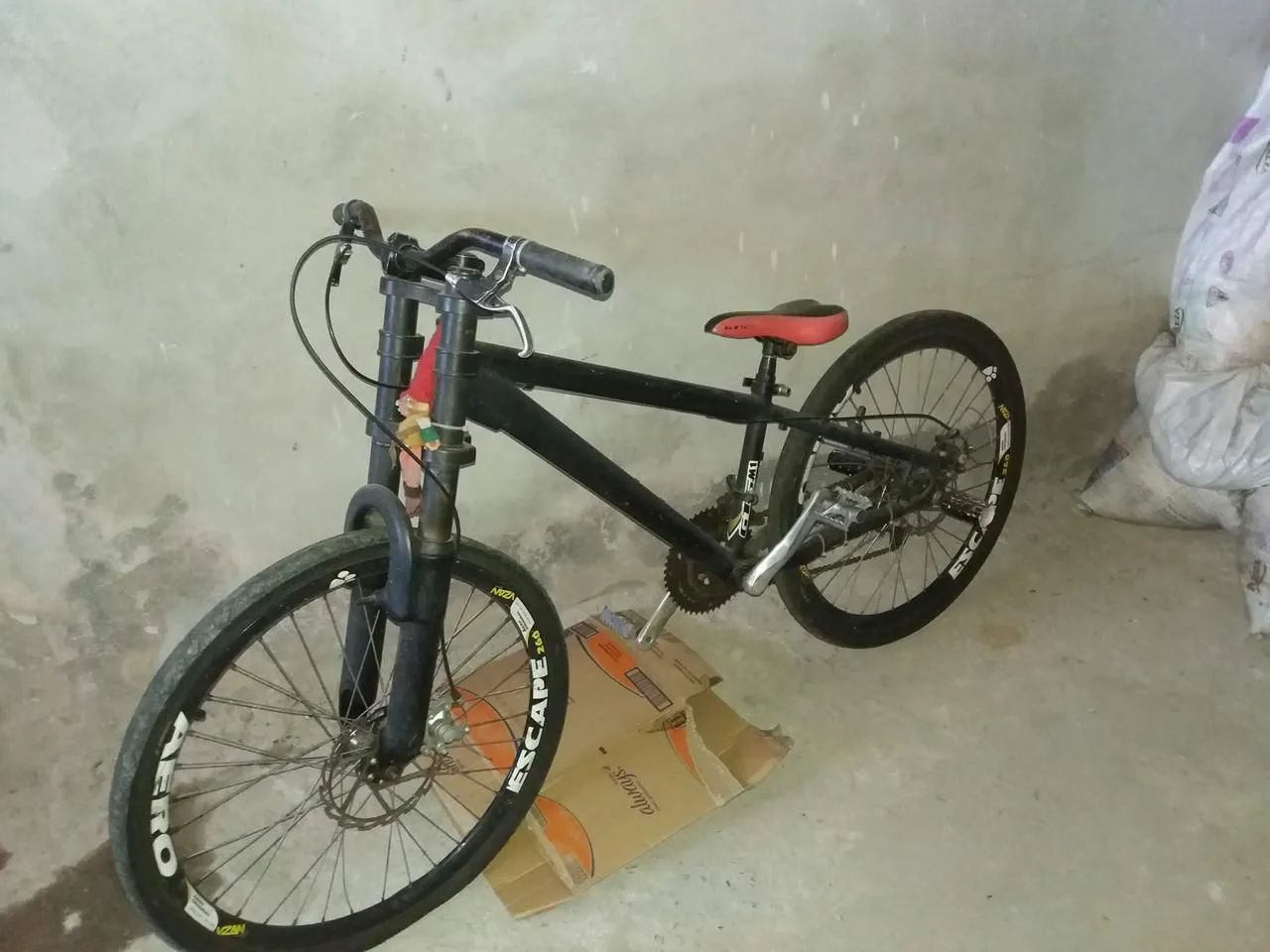 Bicicleta aro 26 freio a disco - Foto 4