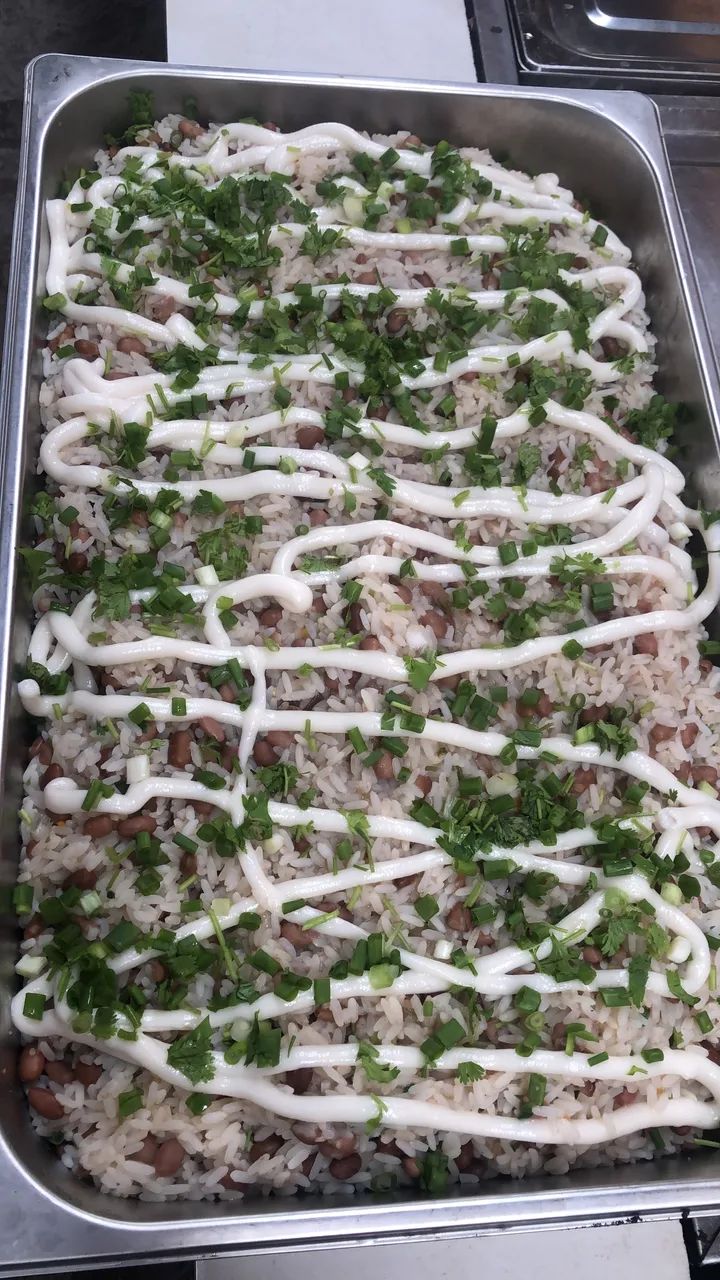 Auxiliar de cozinha e cozinheira  - Foto 3