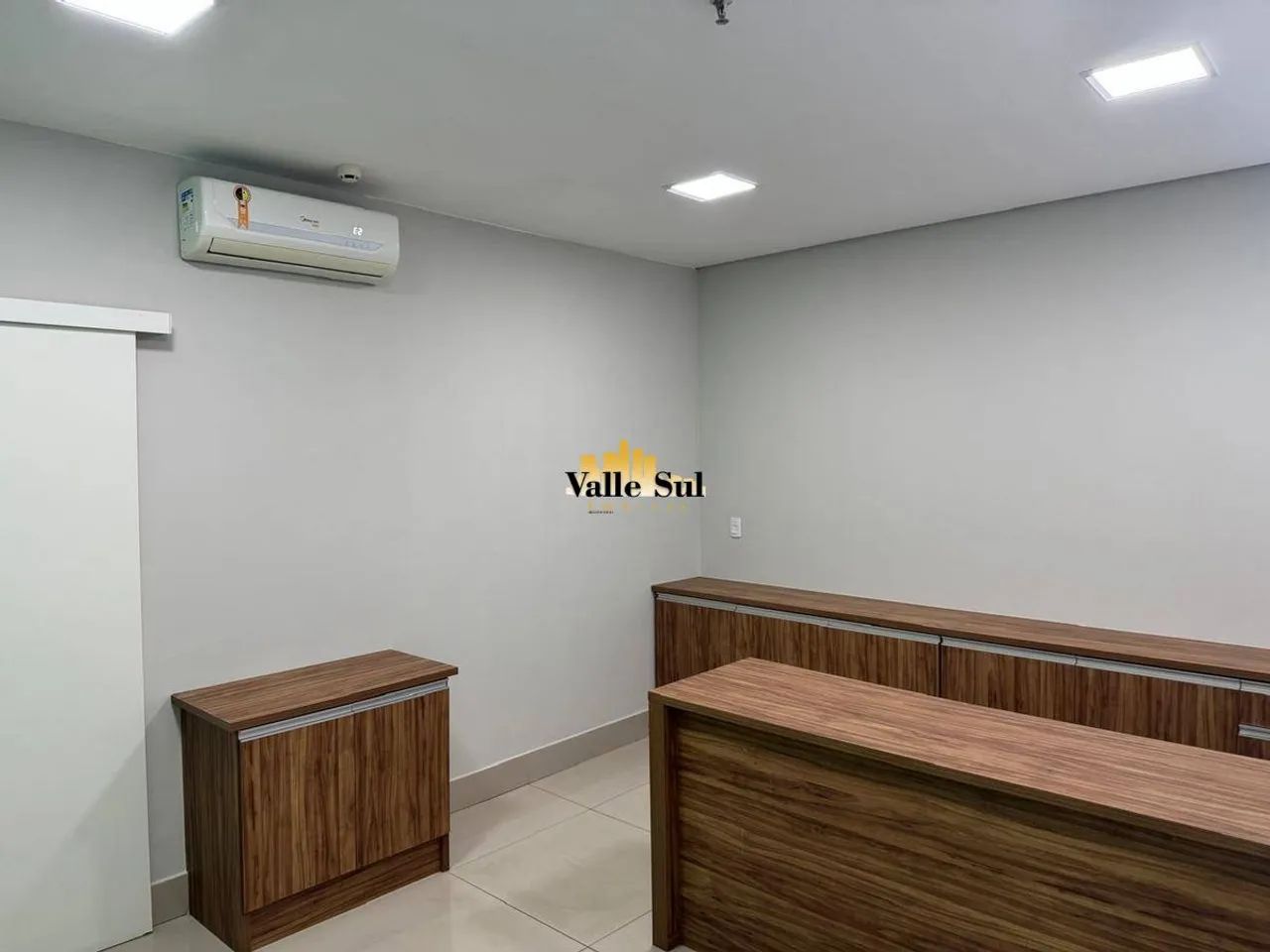 Sala Comercial Mobiliada no Condomínio Plaza Capital | Pronta para Consultório ou Escritór - Foto 4