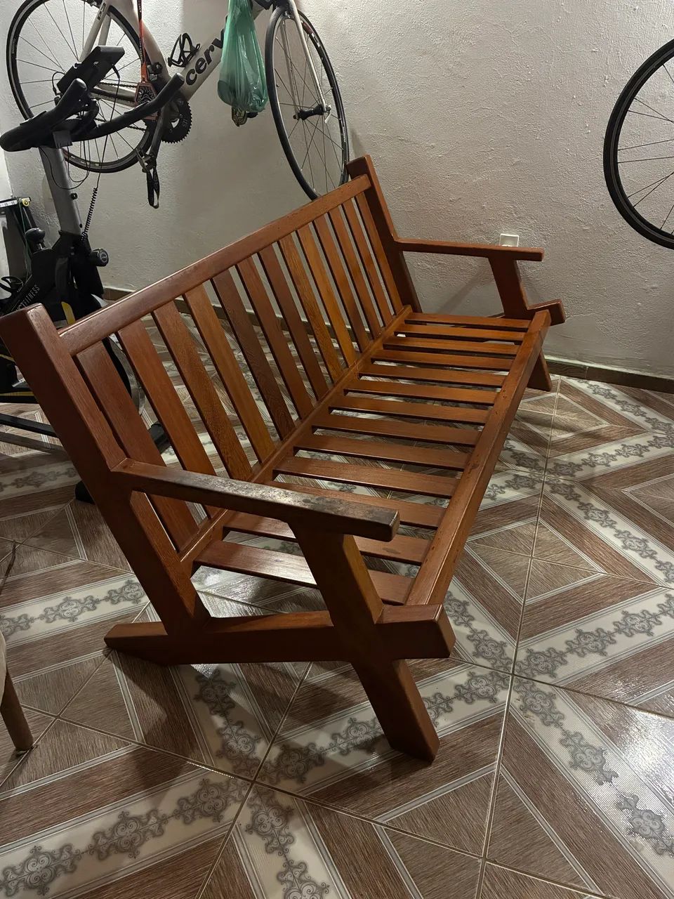 Conjunto Sofá de Madeira + 2 Poltronas - Rústico e Resistente - Foto 2