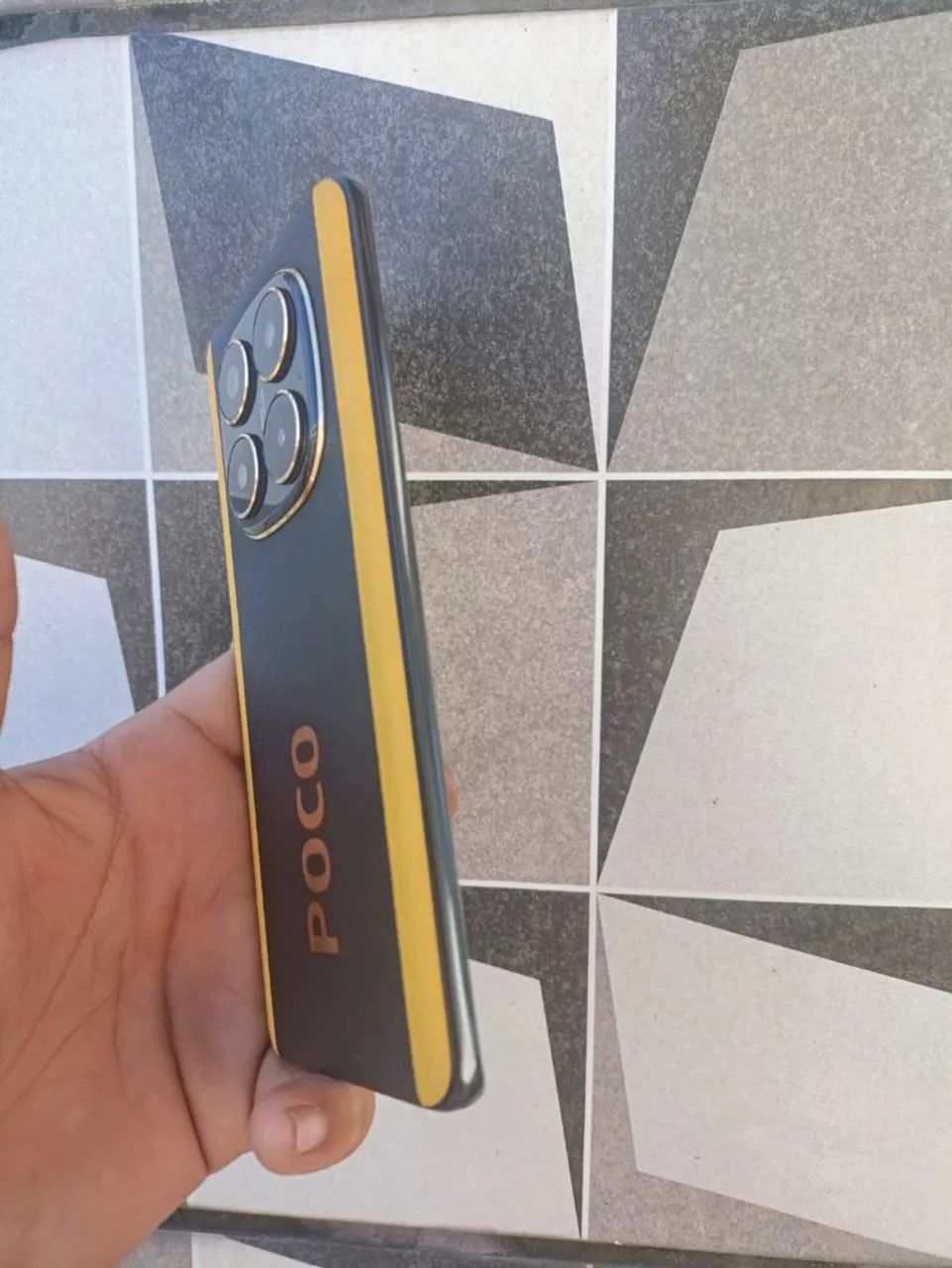 ? POCO X7 - 512 GB | 18 GB de RAM* | Estado Impecável - Foto 2