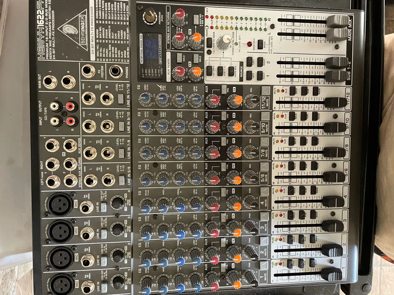 MESA BEHRINGER 12 CANAIS - Foto 4