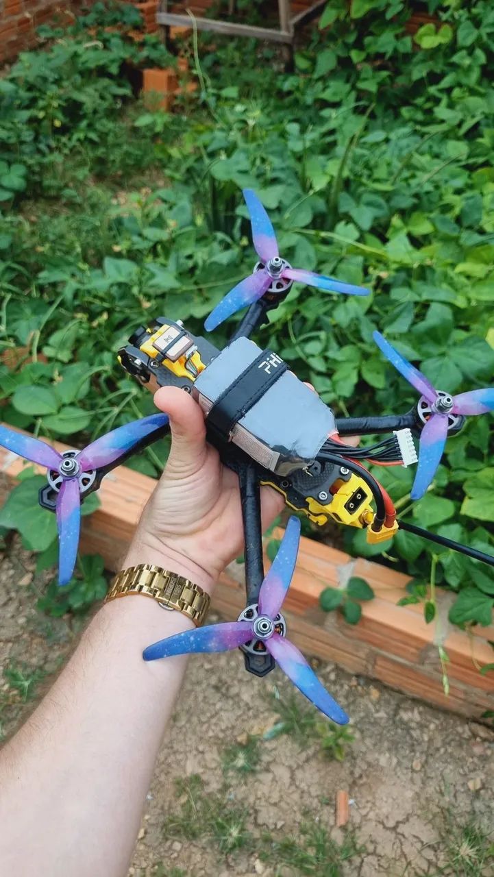 Drone FPV 5 polegadas analógico