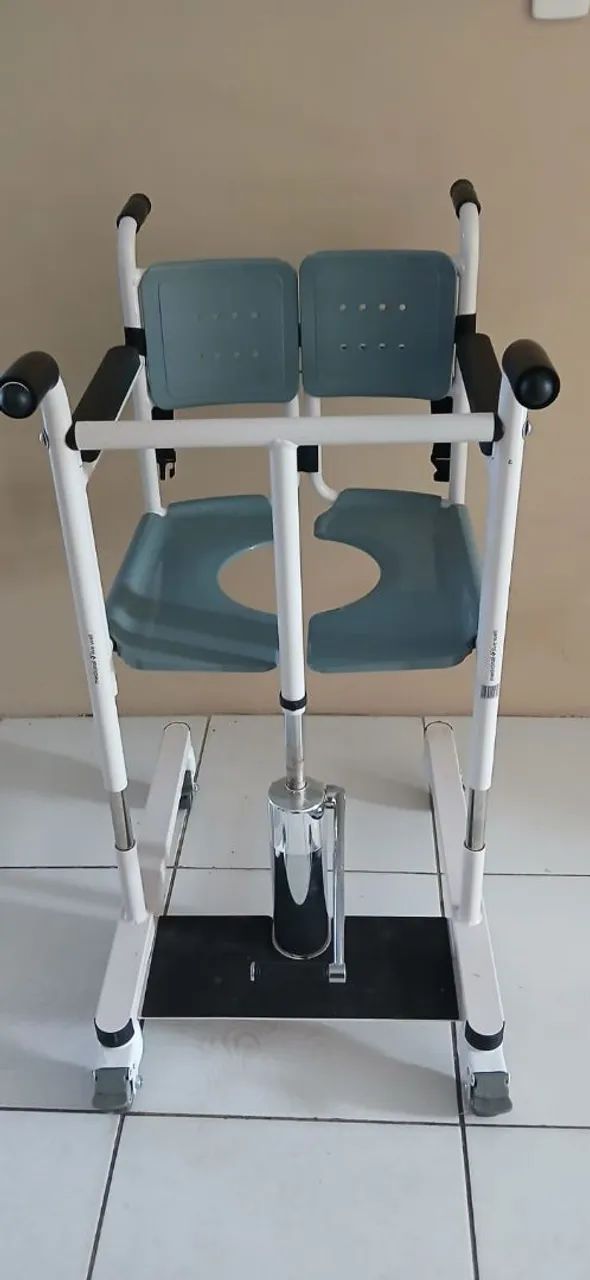 Cadeira de transferir - Foto 4