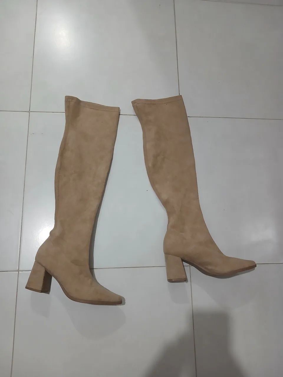 bota de cano alto