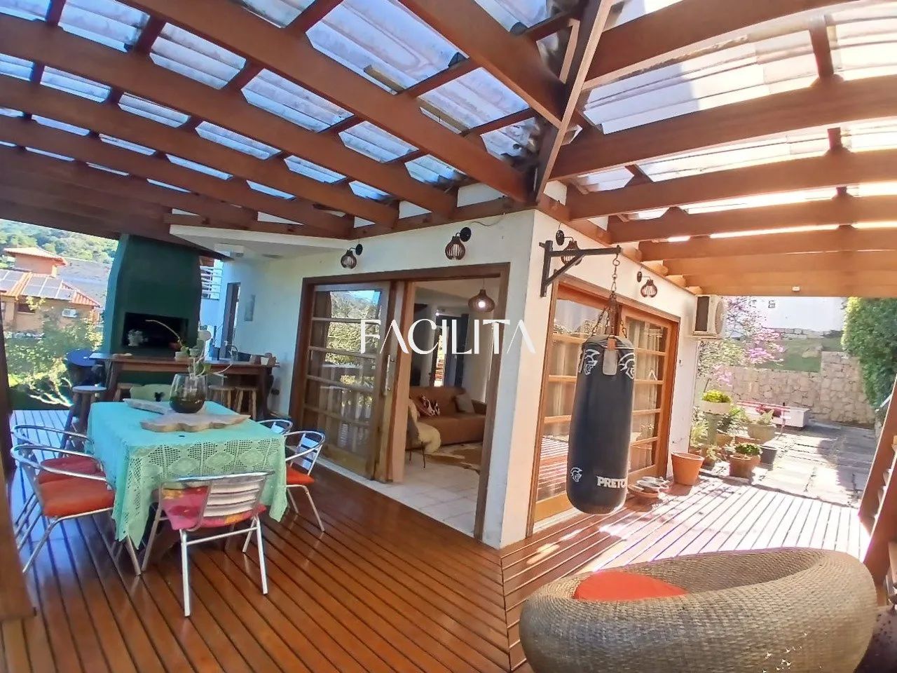 Casa com 4 quartos no bairro Lagoa da Conceição, Florianópolis - Foto 3