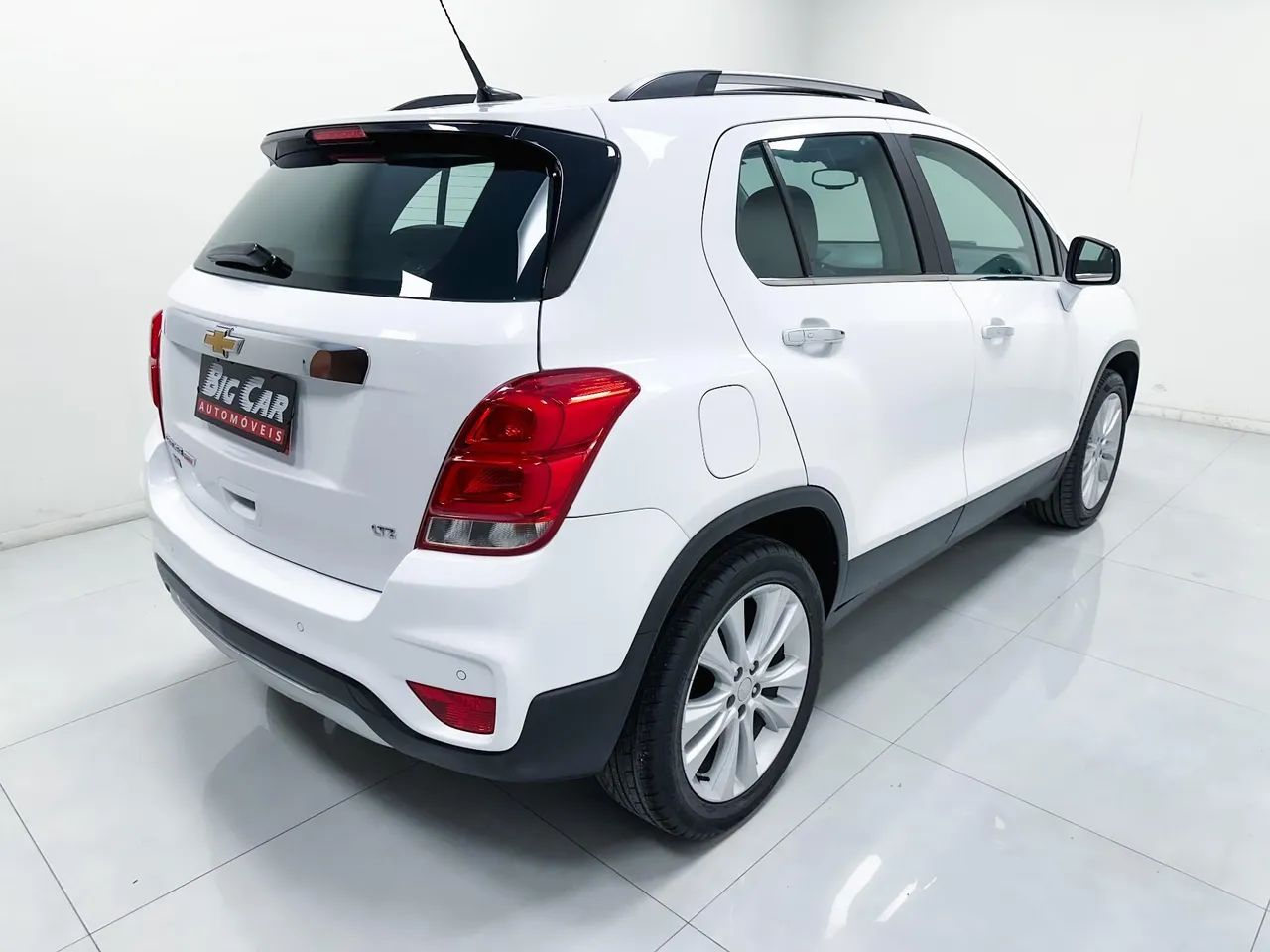 Chevrolet Tracker LTZ 1.4 Turbo 16V Flex 4X2 Aut. 2017 - Foto 3